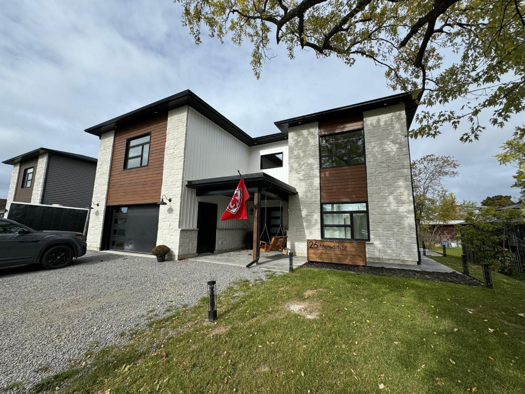 Chic Suite By Westlynn Little Current Exterior foto