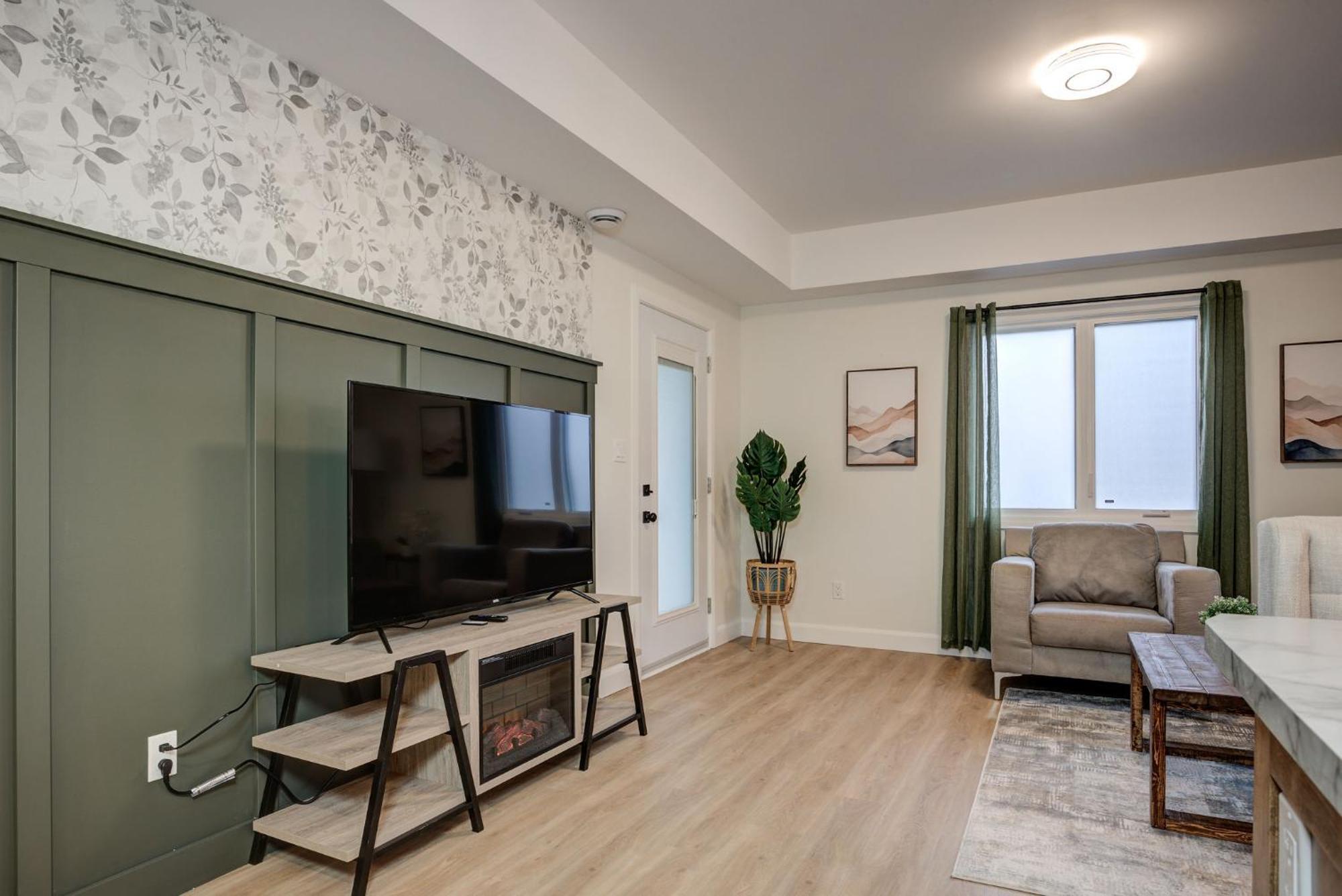 Chic Suite By Westlynn Little Current Exterior foto